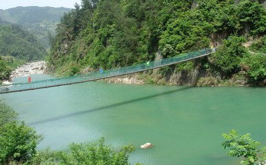 龙泉洞、浙西大峡谷、白水涧、青山湖三日游